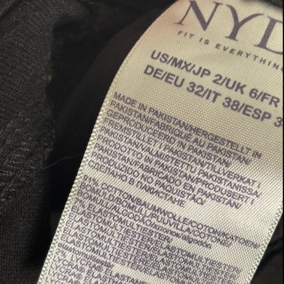 NYDJ black Marilyn stretch jean in size 2 - Picture 6 of 6